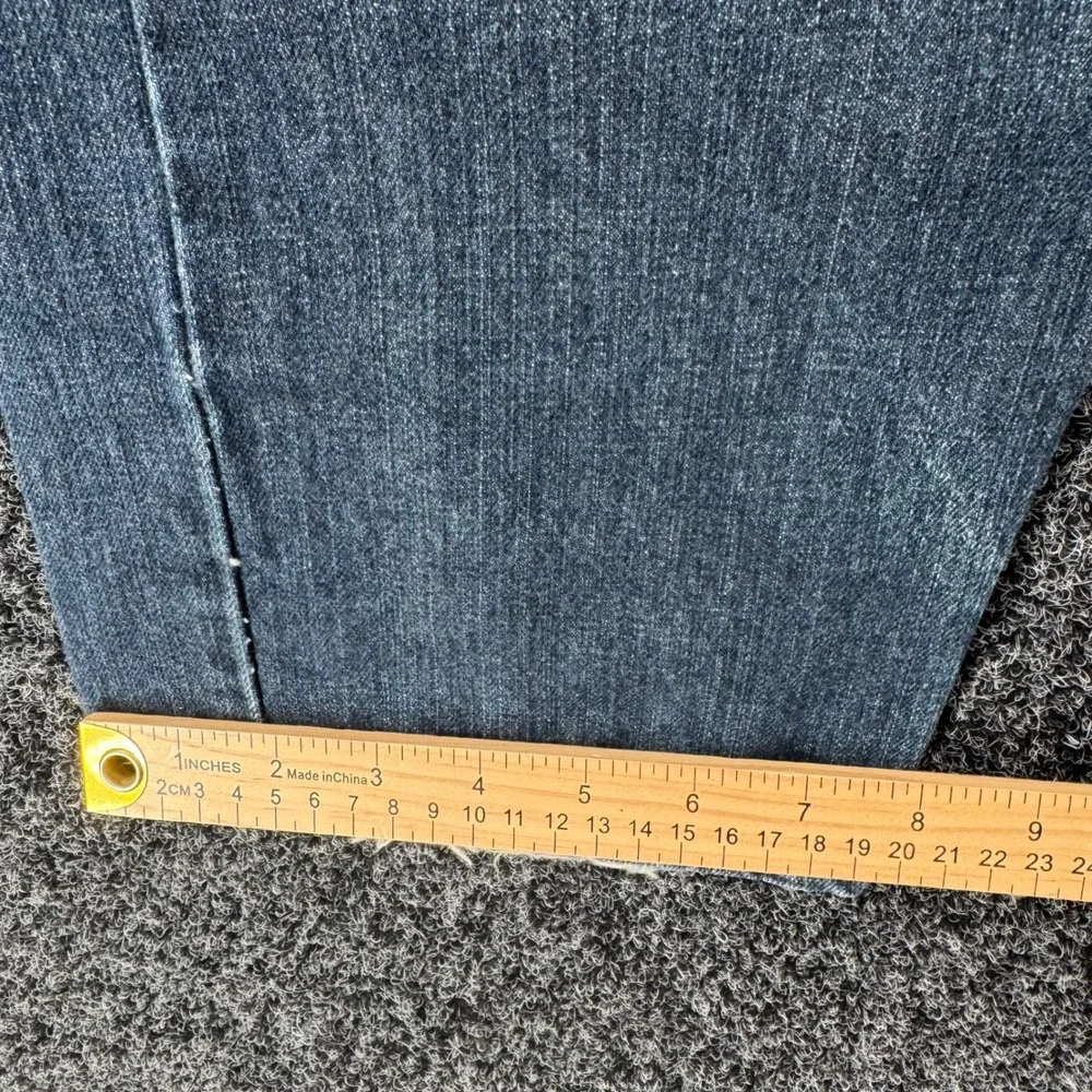 Levis 505 Regular Fit Jeans Mens 34x32 Medium Wash Blue Straight Leg Denim
